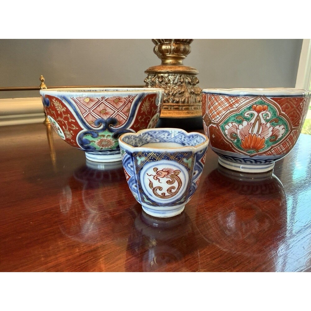 Lot of 3 Antique Meiji Edo Period Imari Scalloped Sake Sobo Choko Cup and Bowl